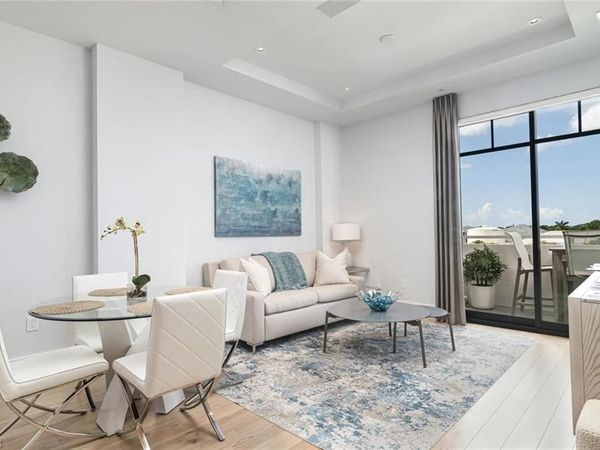 101 8th ST S, Unit 306, NAPLES, FL 34102