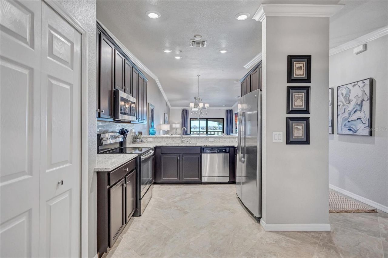 5548 Palmer Circle, Unit 205, Bradenton, FL 34211 Photo