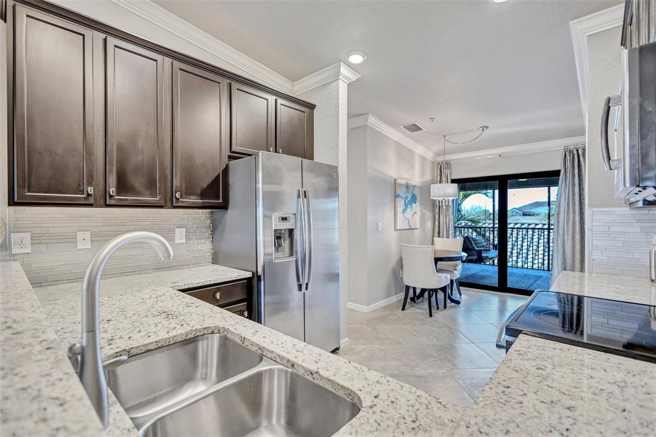 5548 Palmer Circle, Unit 205, Bradenton, FL 34211 Photo