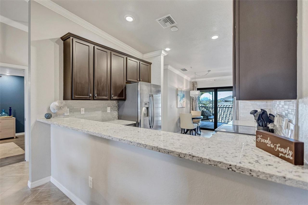 5548 Palmer Circle, Unit 205, Bradenton, FL 34211 Photo