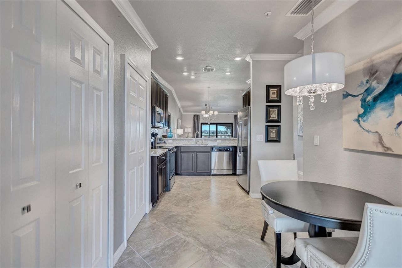 5548 Palmer Circle, Unit 205, Bradenton, FL 34211 Photo