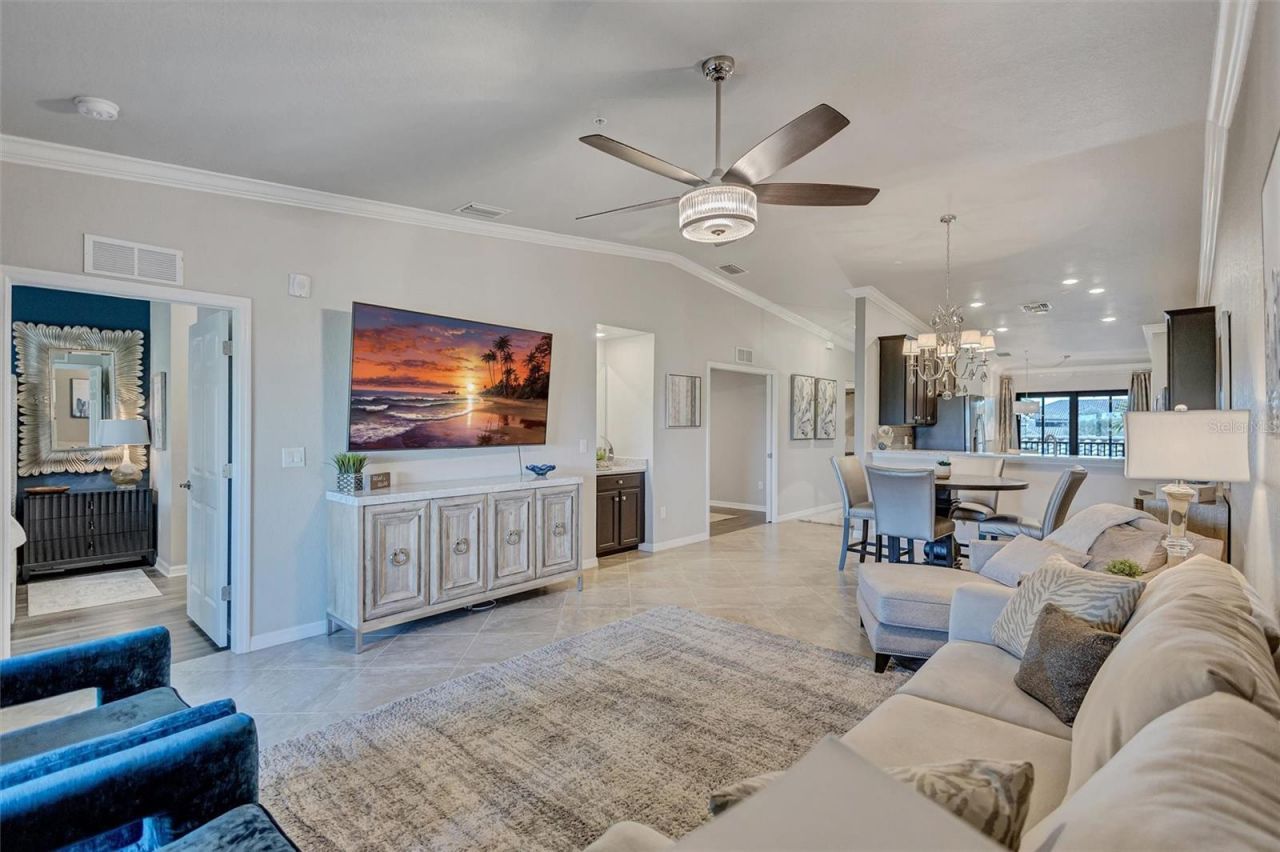 5548 Palmer Circle, Unit 205, Bradenton, FL 34211 Photo