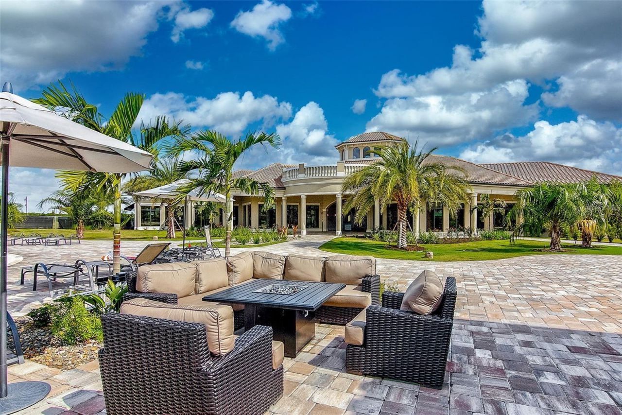 5548 Palmer Circle, Unit 205, Bradenton, FL 34211 Photo