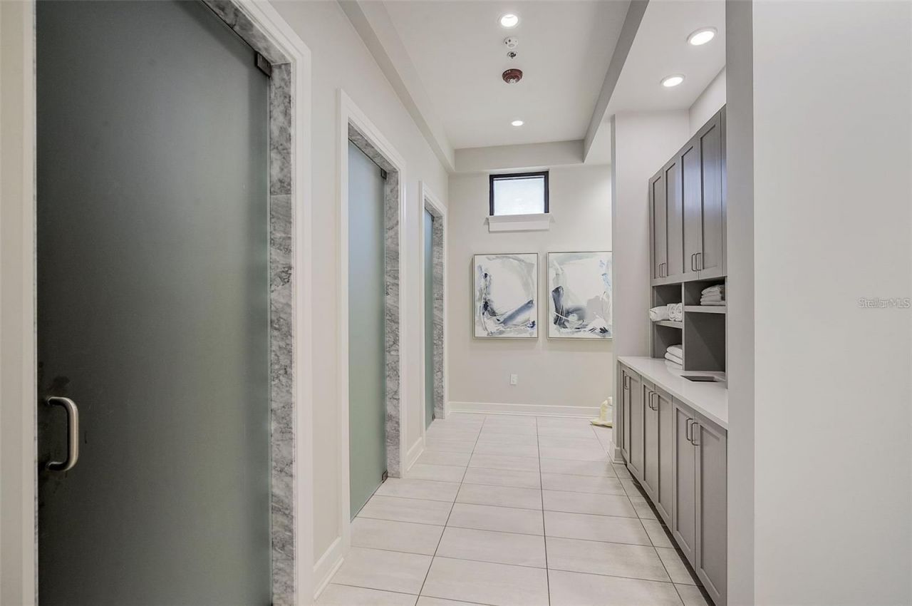 5548 Palmer Circle, Unit 205, Bradenton, FL 34211 Photo