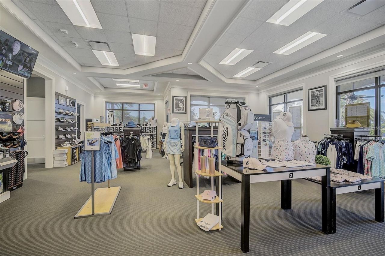 5548 Palmer Circle, Unit 205, Bradenton, FL 34211 Photo