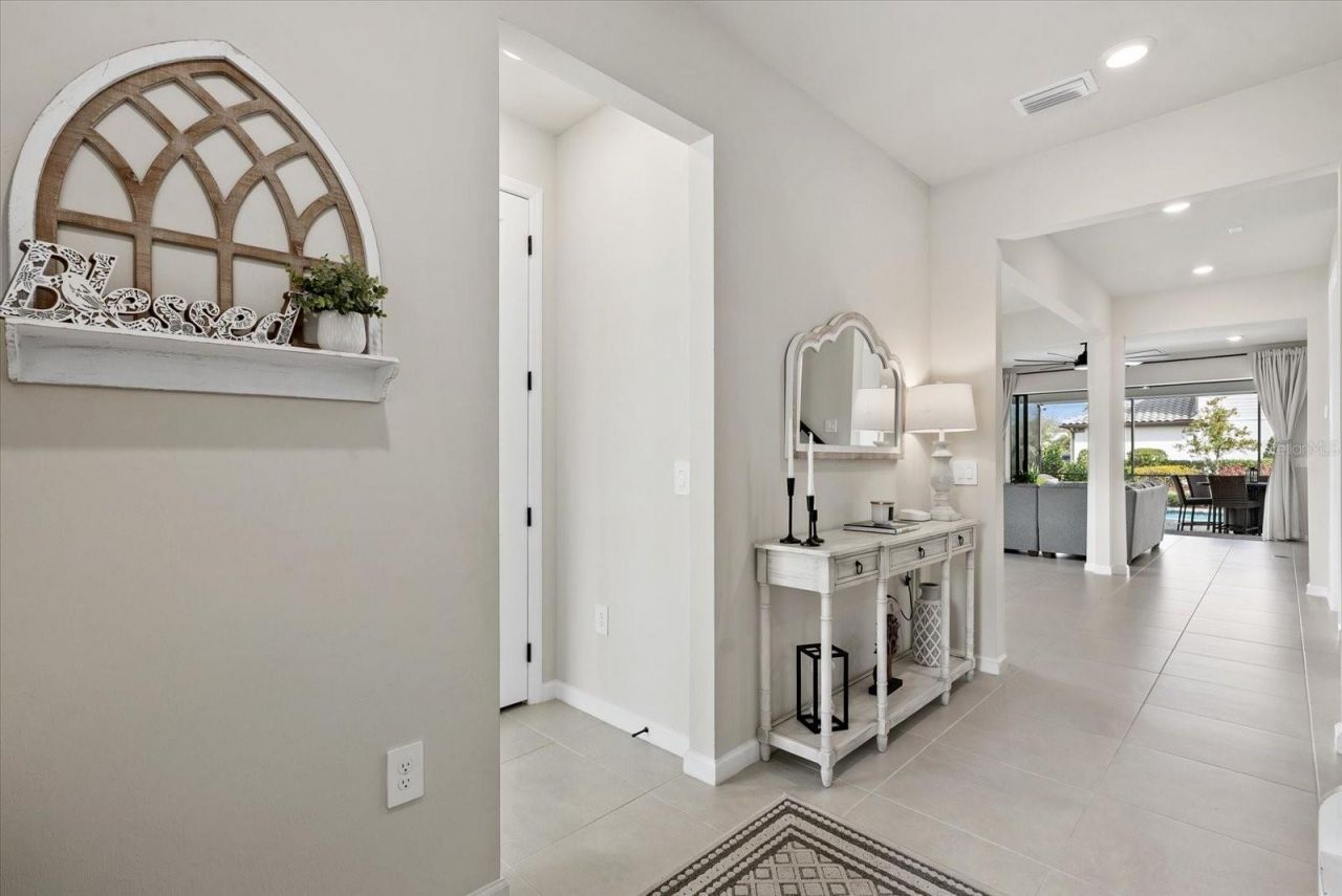5876 Silverside Pine Court, Lakewood Ranch, FL 34211 Photo