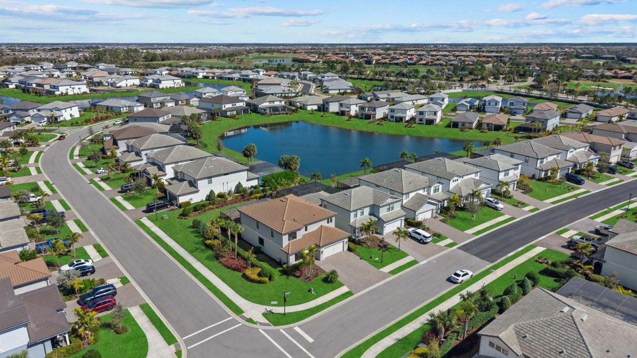 5876 Silverside Pine Court, Lakewood Ranch, FL 34211 Photo