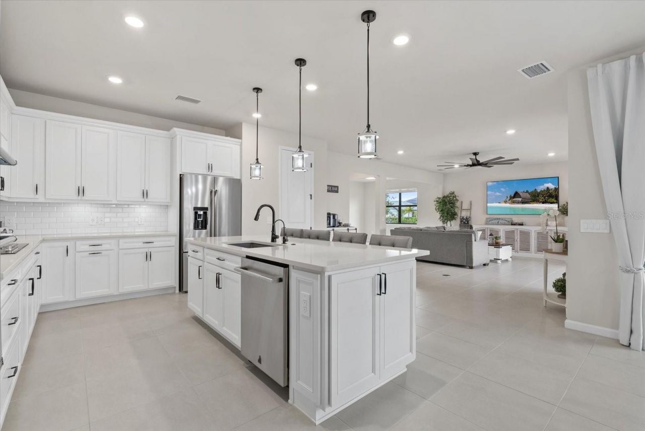 5876 Silverside Pine Court, Lakewood Ranch, FL 34211 Photo