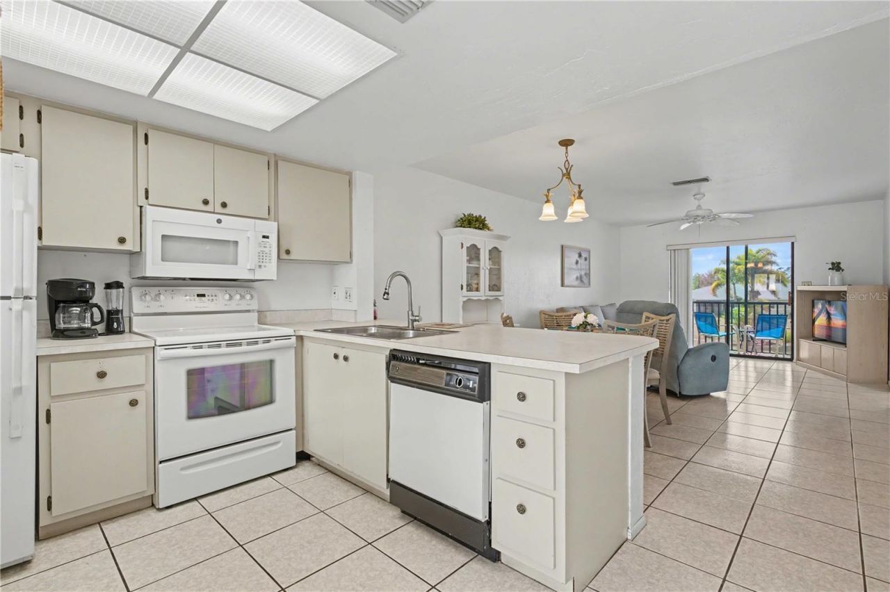 25225 Rampart Boulevard, Unit 1606, Punta Gorda, FL 33983 Photo