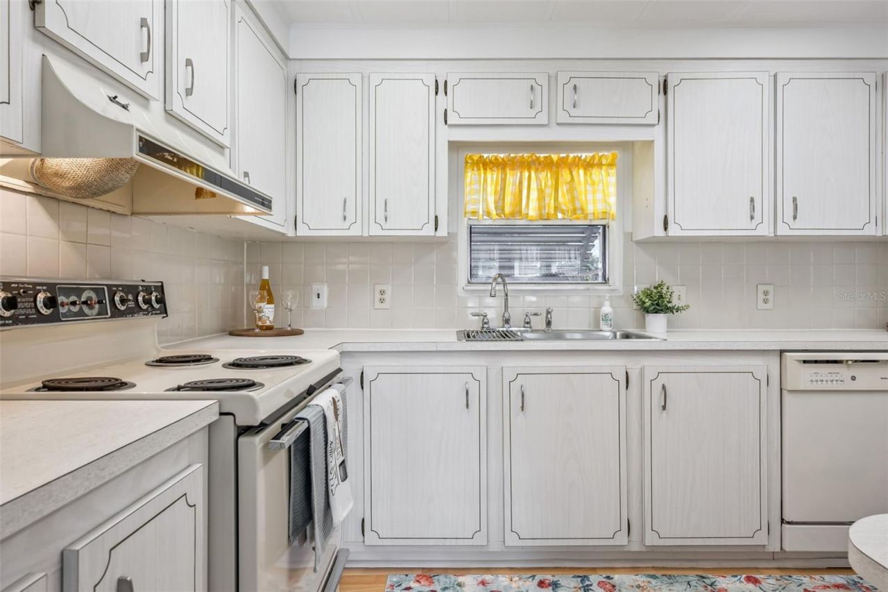 2156 Wax Myrtle Drive, Unit 1757, Zellwood, FL 32798 Photo