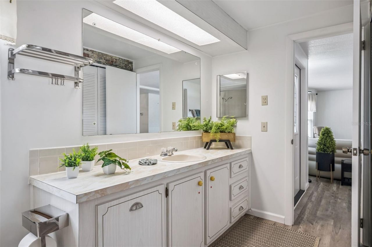 2156 Wax Myrtle Drive, Unit 1757, Zellwood, FL 32798 Photo