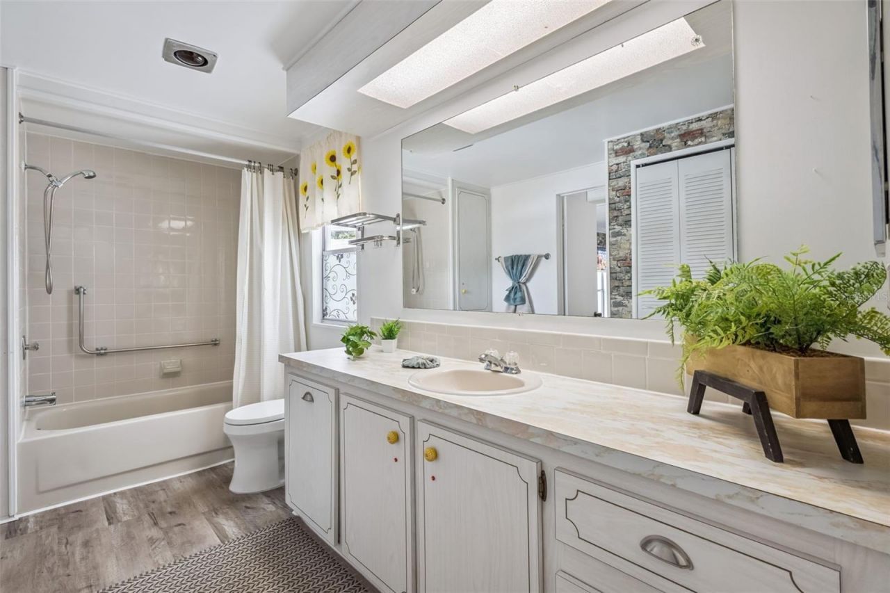 2156 Wax Myrtle Drive, Unit 1757, Zellwood, FL 32798 Photo