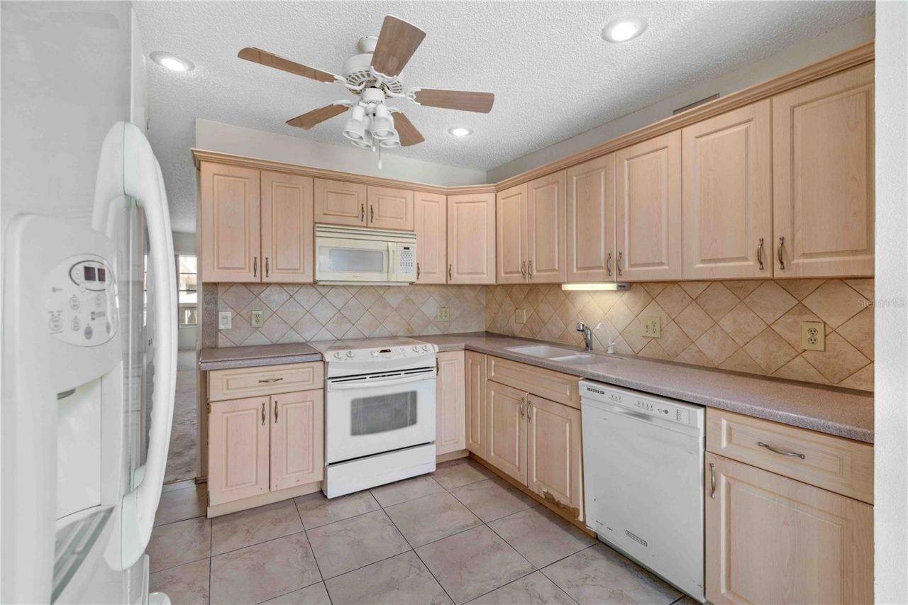 2284 Spanish Drive, Unit 50, Clearwater, FL 33763 Photo