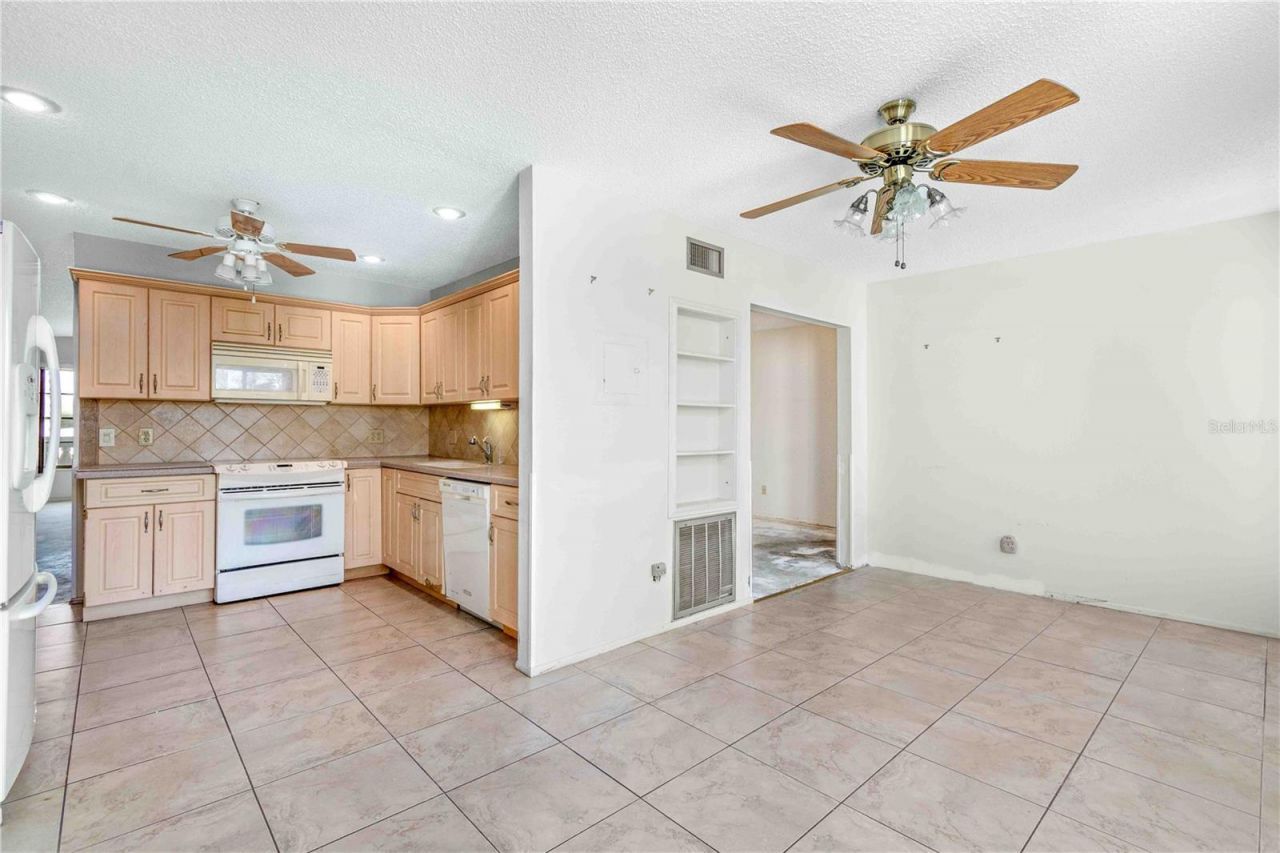 2284 Spanish Drive, Unit 50, Clearwater, FL 33763 Photo