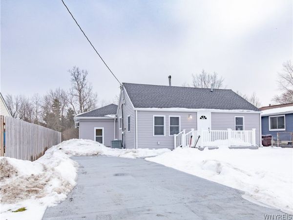 5347 Lake Avenue, Orchard Park, NY 14127