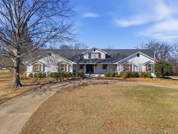 422 Ridge Oak Lane, Sapulpa, OK 74066