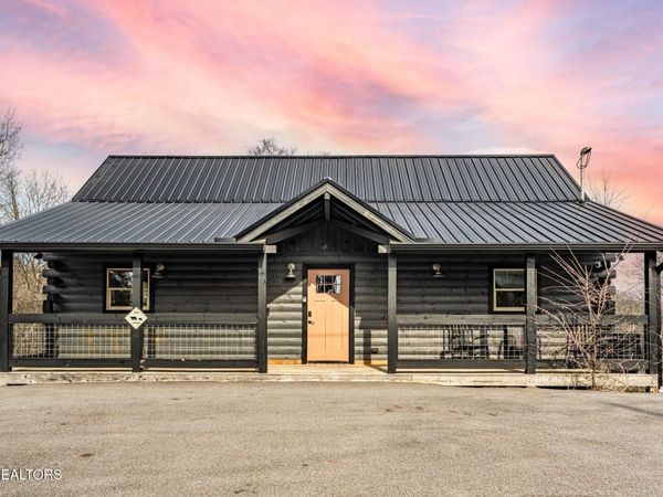 2104 Eagle Feather Drive, Sevierville, TN 37876