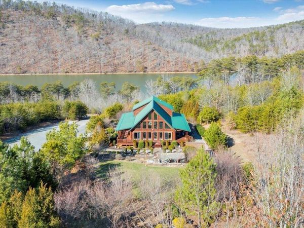 840 Greenberry DR, Pittsville, VA 24139