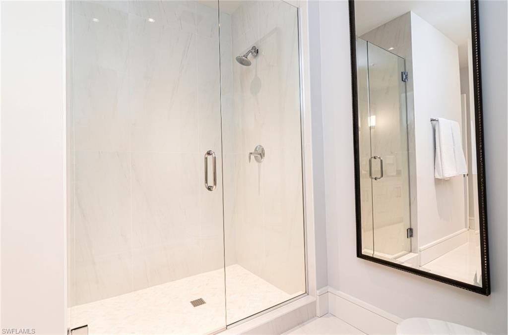 101 8th St S, Unit 305, Naples, FL 34102 Photo