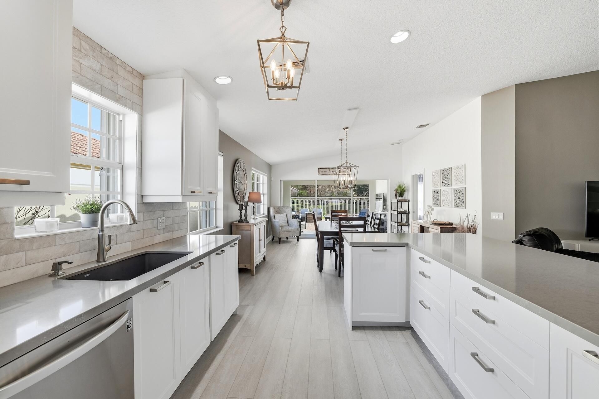 8190 Saint Johns Court, Wellington, FL 33414 Photo