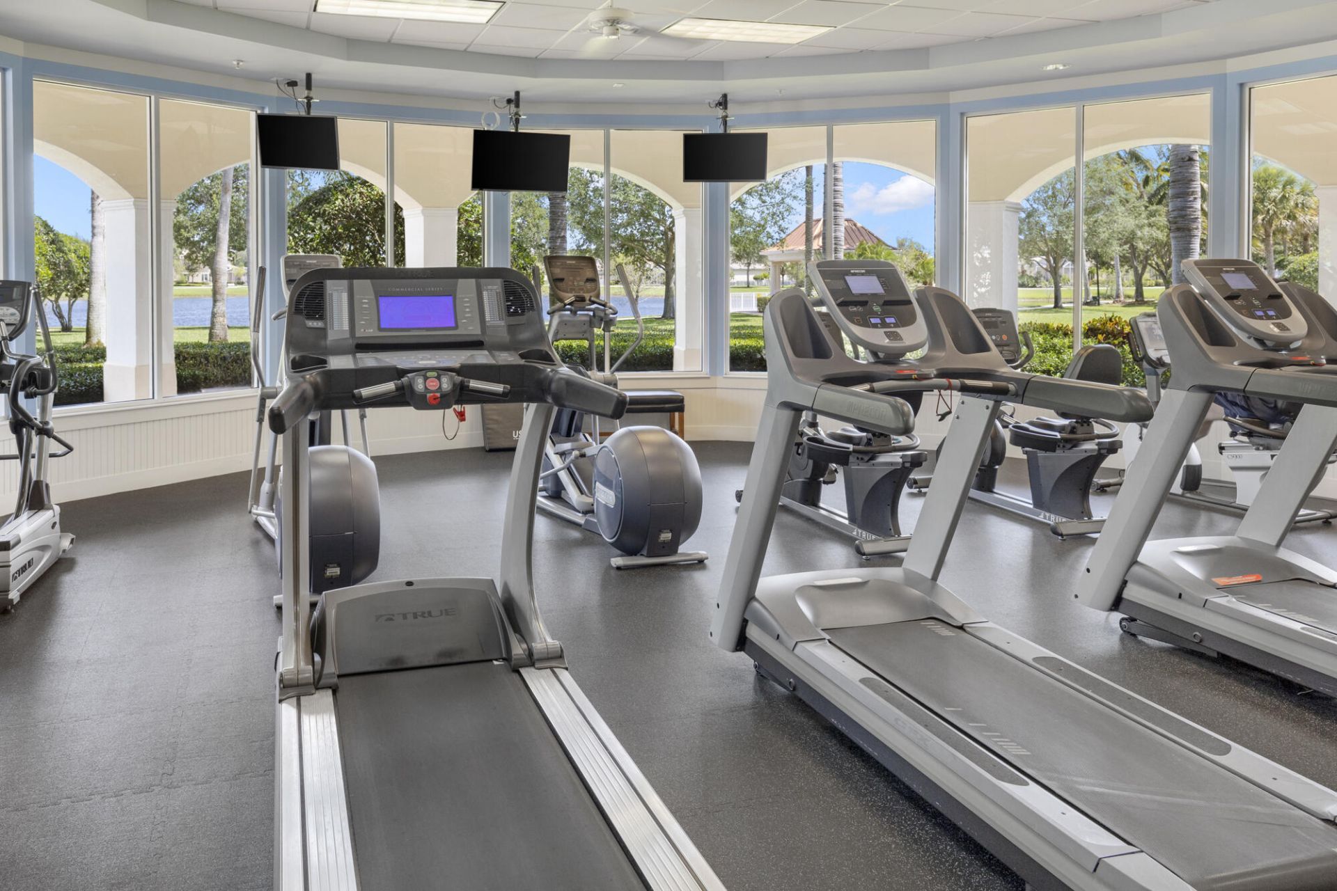 8190 Saint Johns Court, Wellington, FL 33414 Photo