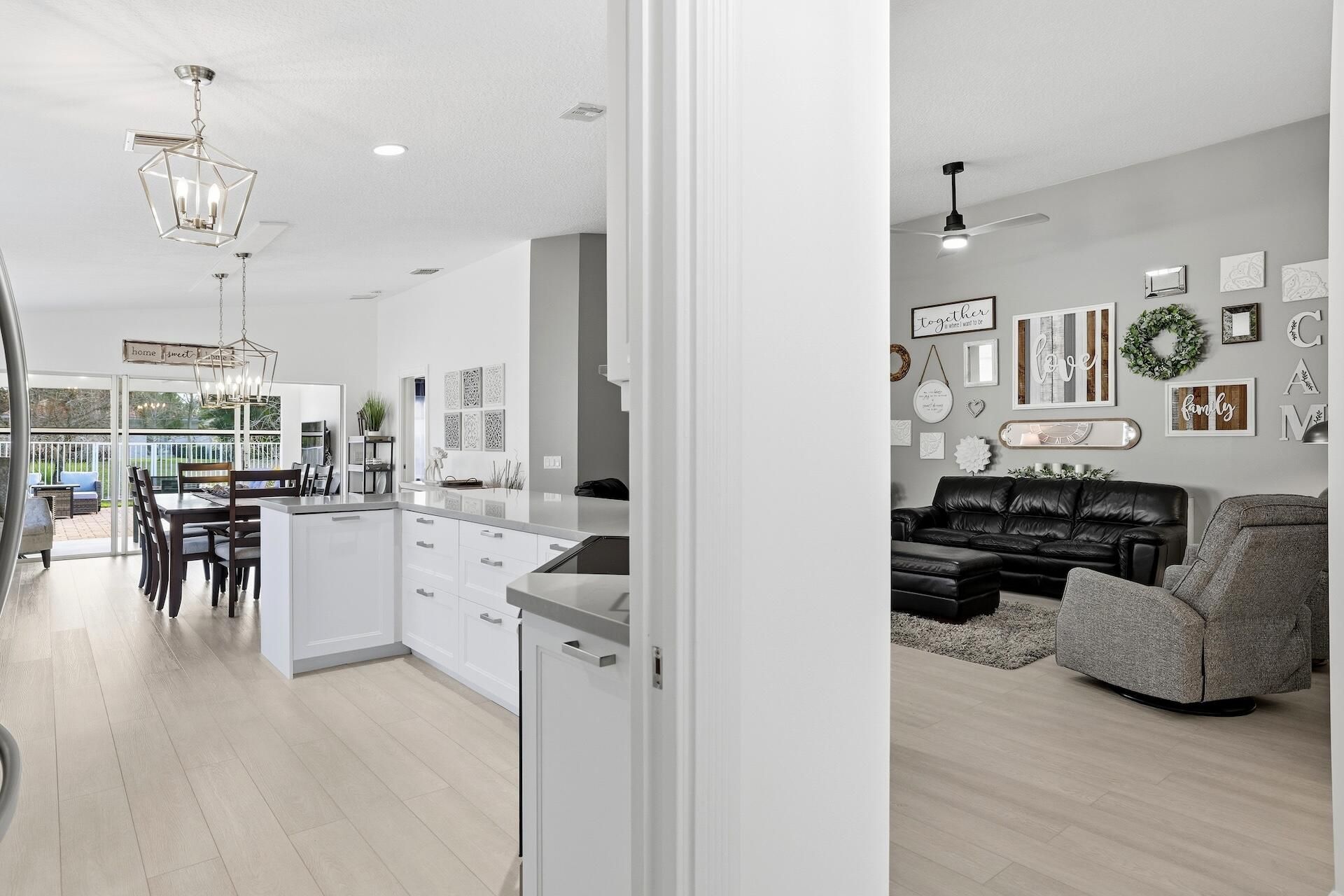 8190 Saint Johns Court, Wellington, FL 33414 Photo