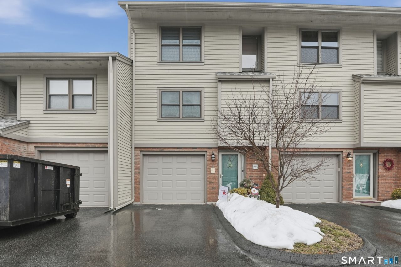 52 Metacomet, Unit 52, Meriden, CT 06450 Main Photo