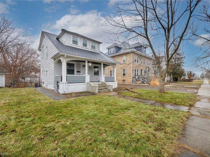 1829 E 33rd Street, Lorain, OH 44055 Photo 2