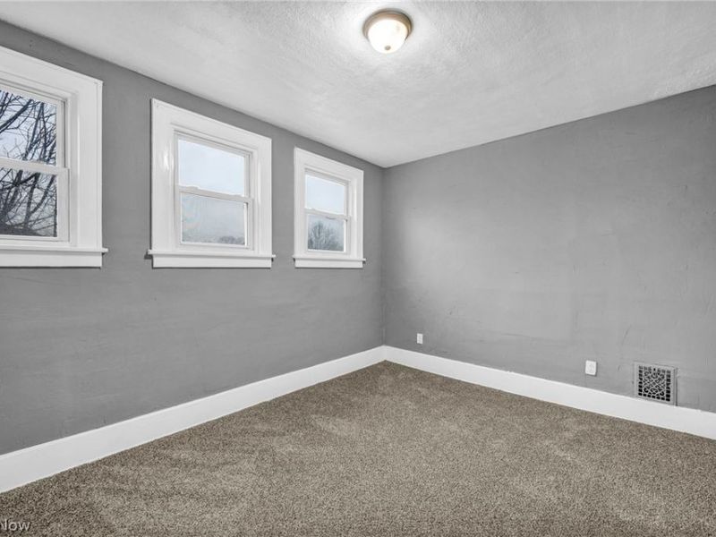 1829 E 33rd Street, Lorain, OH 44055 Photo 28