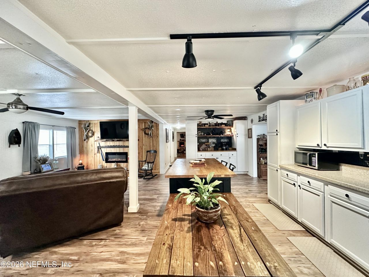 9430 Carolina Way Way, Fanning Springs, FL 32693 Photo