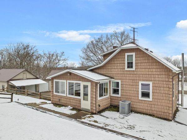 S2232 State Road 35, Alma, WI 54610