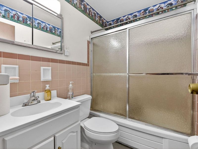 4628 Wyandotte Drive, Columbus, OH 43230 Photo 14