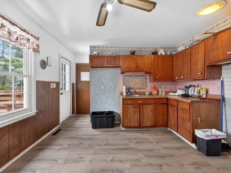 4628 Wyandotte Drive, Columbus, OH 43230 Photo 9