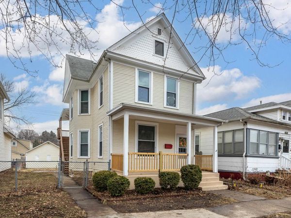 2839 Elm Street, Dubuque, IA 52001