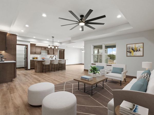 607 Charles Street, Delhi, IA 52223