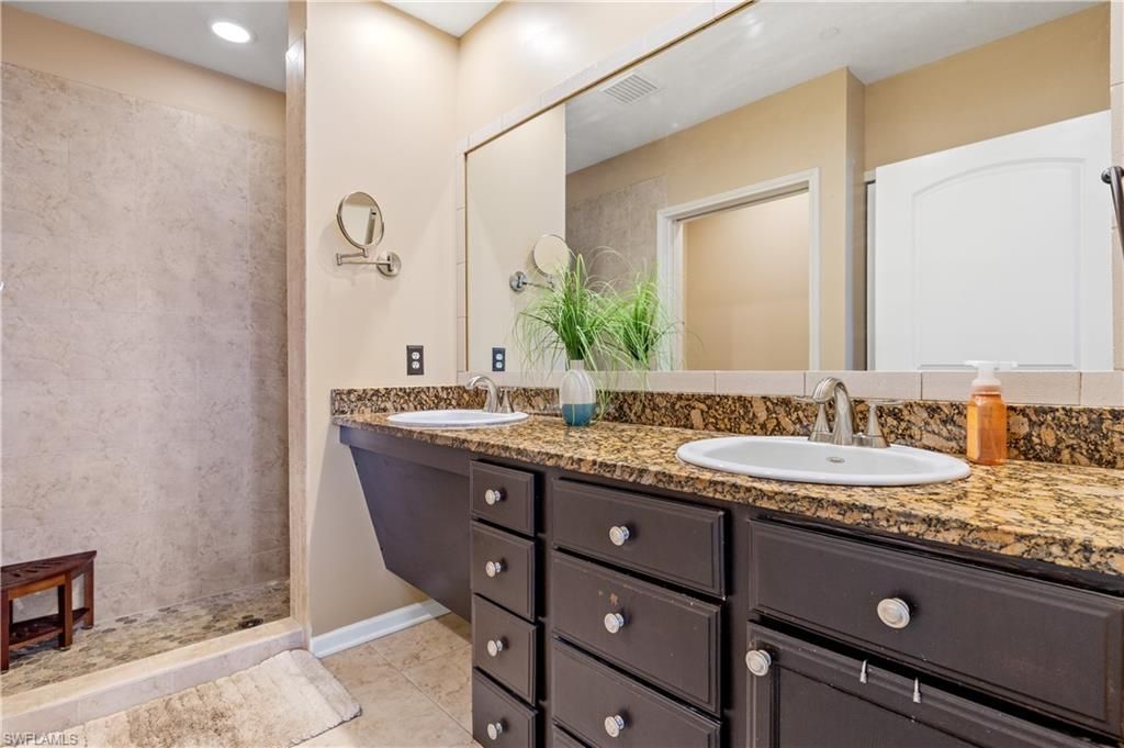 10035 Via Colomba Cir, Unit 102, Fort Myers, FL 33966 Photo