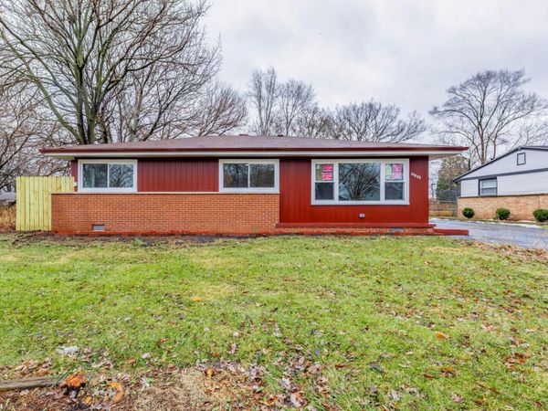 16309 Plymouth Drive, Markham, IL 60428