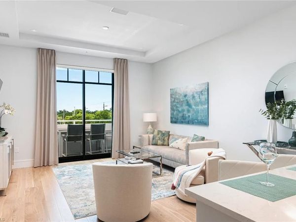 101 8th ST S, Unit 304, NAPLES, FL 34102