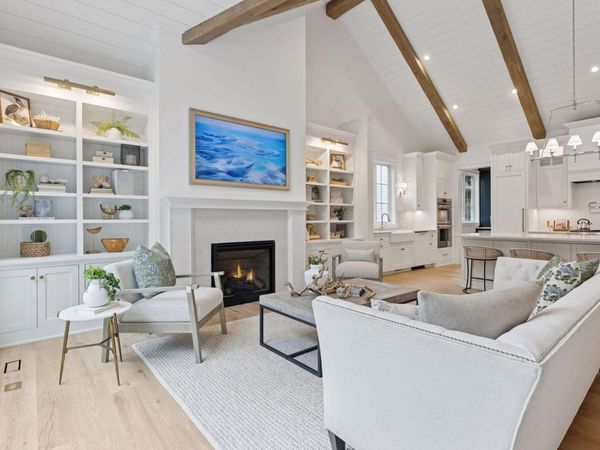 638 Gardner Street , Wayzata, MN 55391