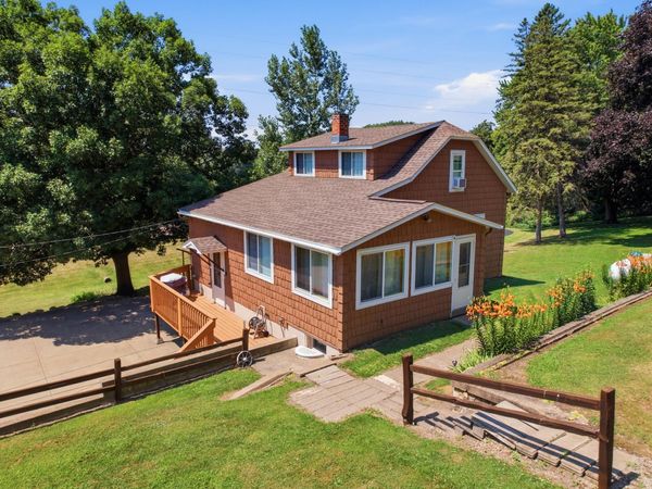 S2232 State Road 35 -, Belvidere, WI 54610