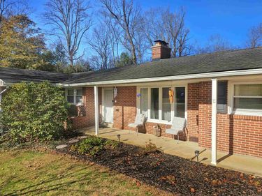 518 Hillcrest Circle, Bridgeport, WV 26330