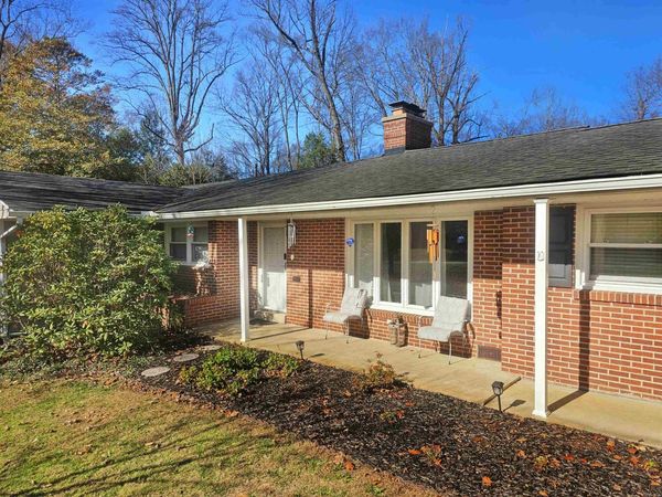 518 Hillcrest Circle, Bridgeport, WV 26330