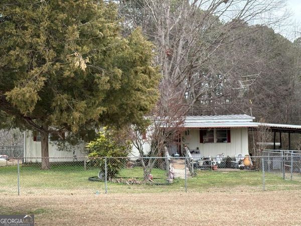 1596 Glenn Carrie Road, Hull, GA 30646