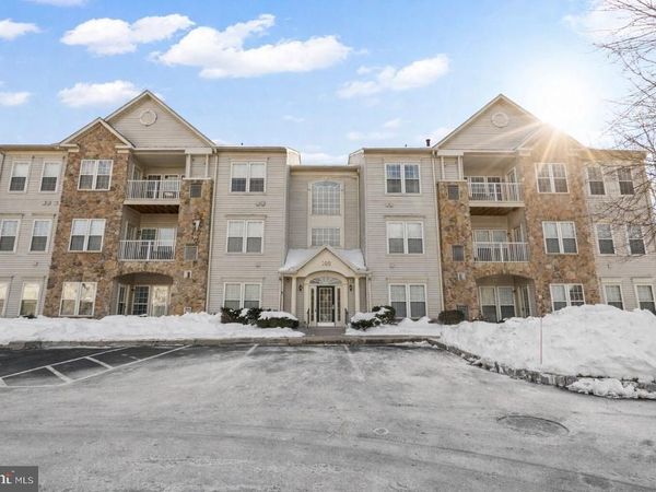 100 FIDDLELEAF LANE, Unit 301, WARRINGTON, PA 18976