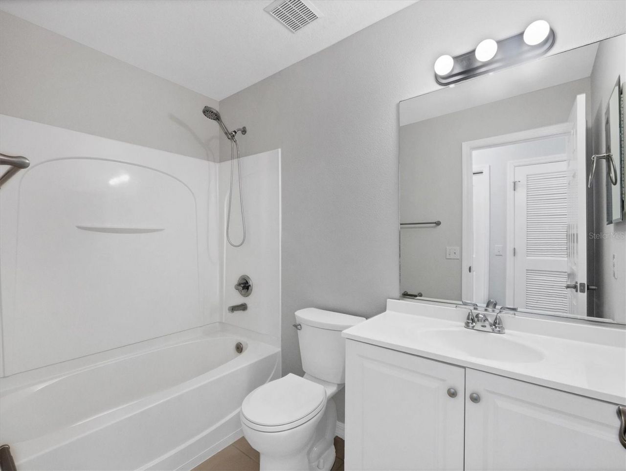 8717 Spruce Hills Court, Unit 8717, Lakewood Ranch, FL 34202 Photo