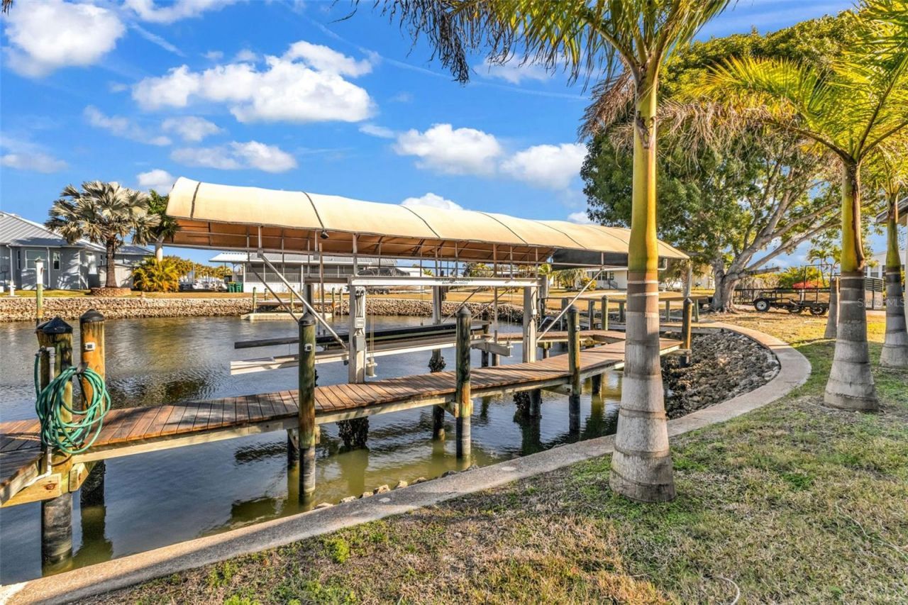 700 Longbeach Court, Punta Gorda, FL 33950 Photo