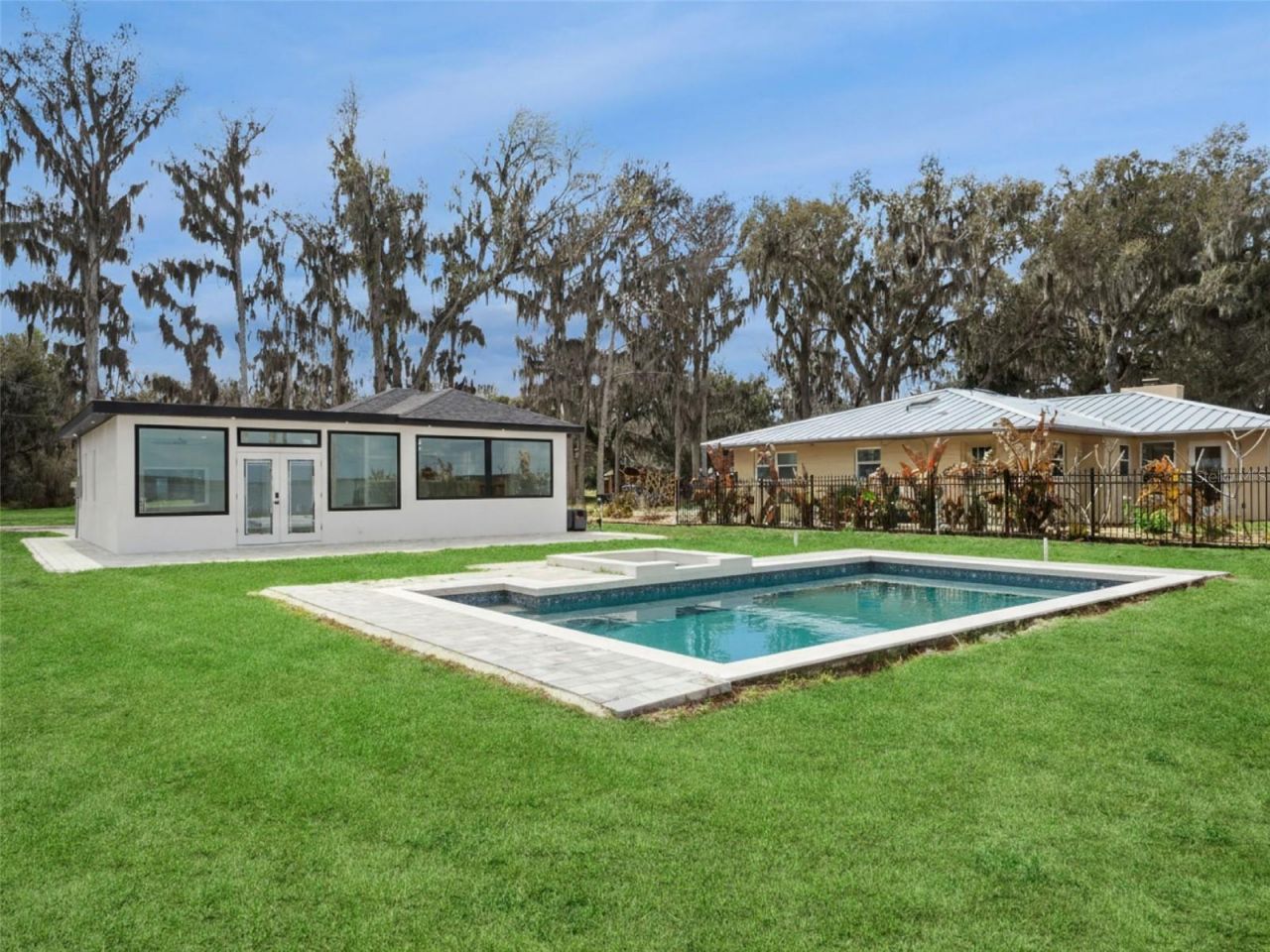 28055 Leuty Road, Okahumpka, FL 34762 Photo