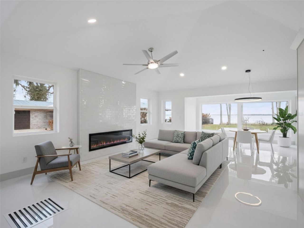 28055 Leuty Road, Okahumpka, FL 34762 Photo