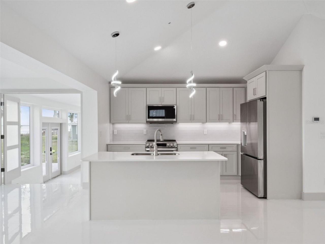 28055 Leuty Road, Okahumpka, FL 34762 Photo