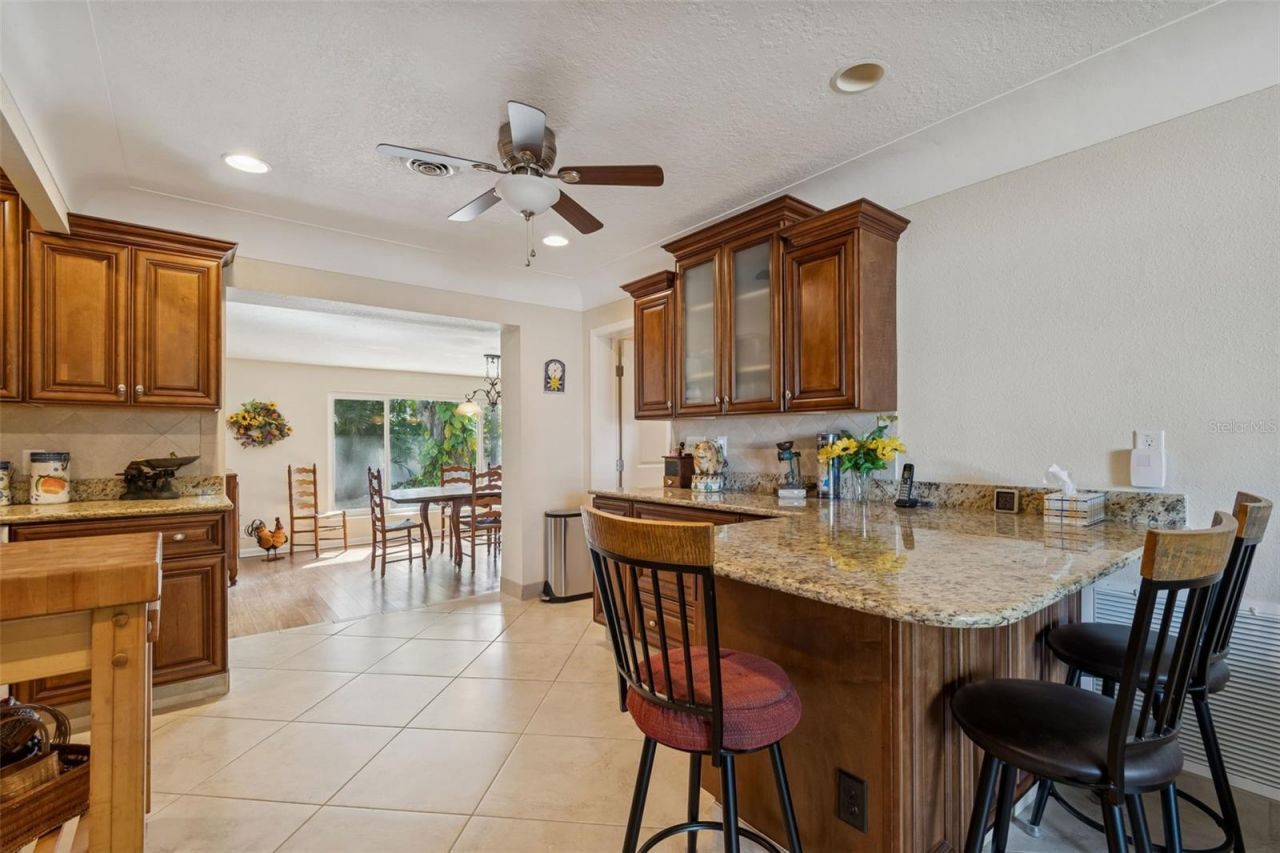 2268 Indian Avenue N, Belleair Bluffs, FL 33770 Photo